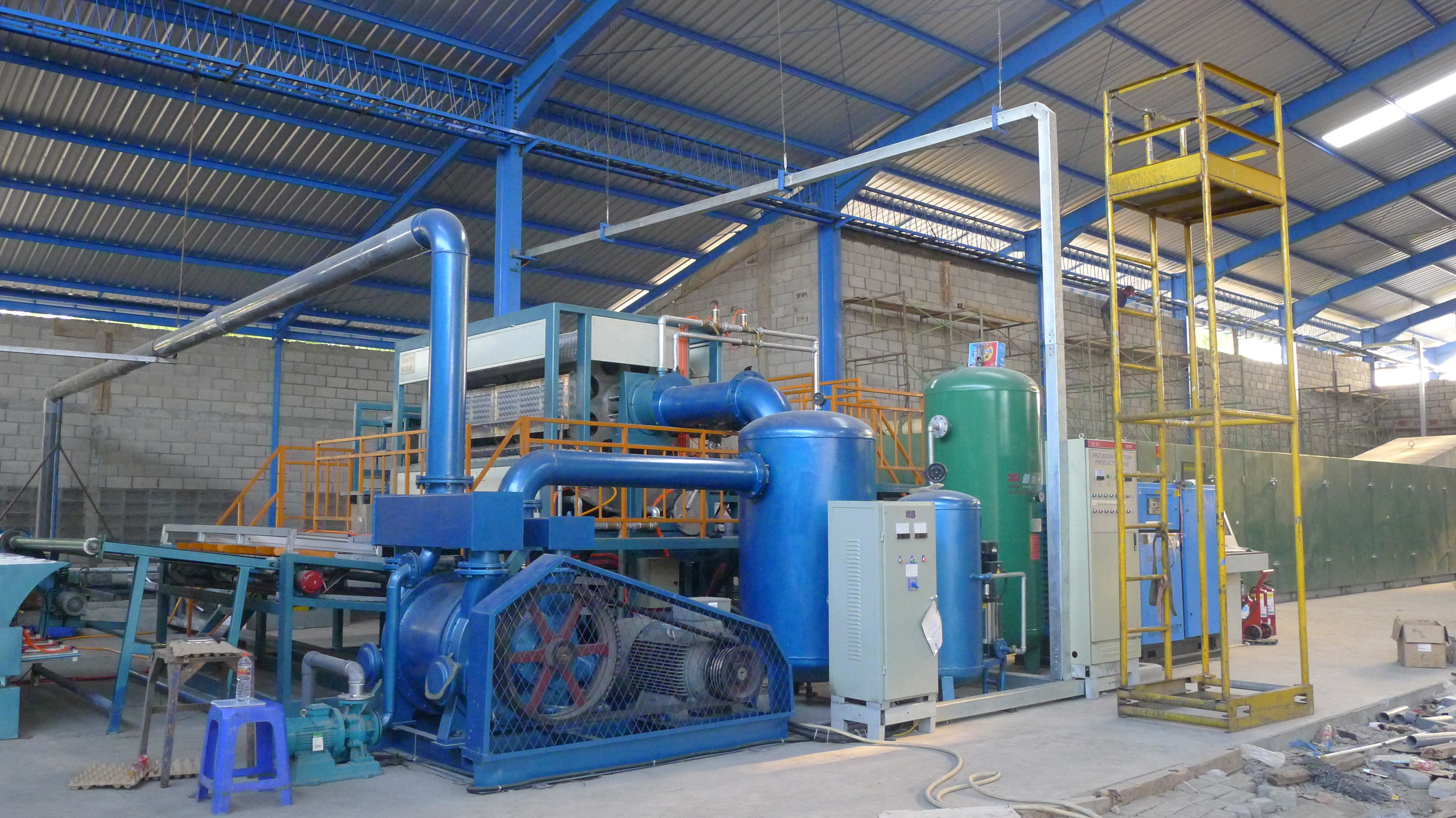 蛋托機、蛋托生產(chǎn)線、雞蛋托盤機，請致電宏潤包裝